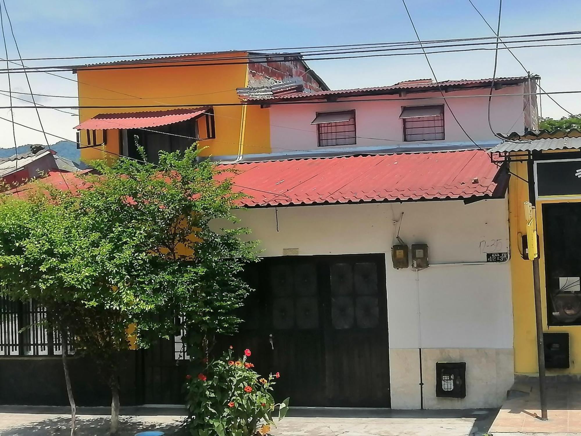 Hotel Low Cost La Dorada Exterior foto